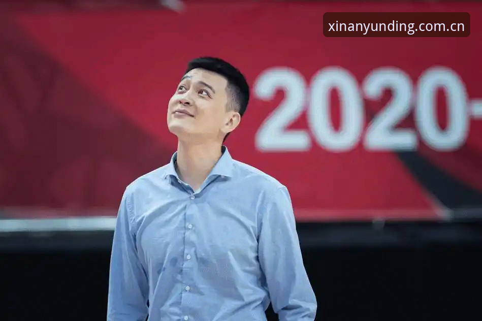 杨鸣解析C罗压力背后：前锋进球潮与心理博弈的深度分析
